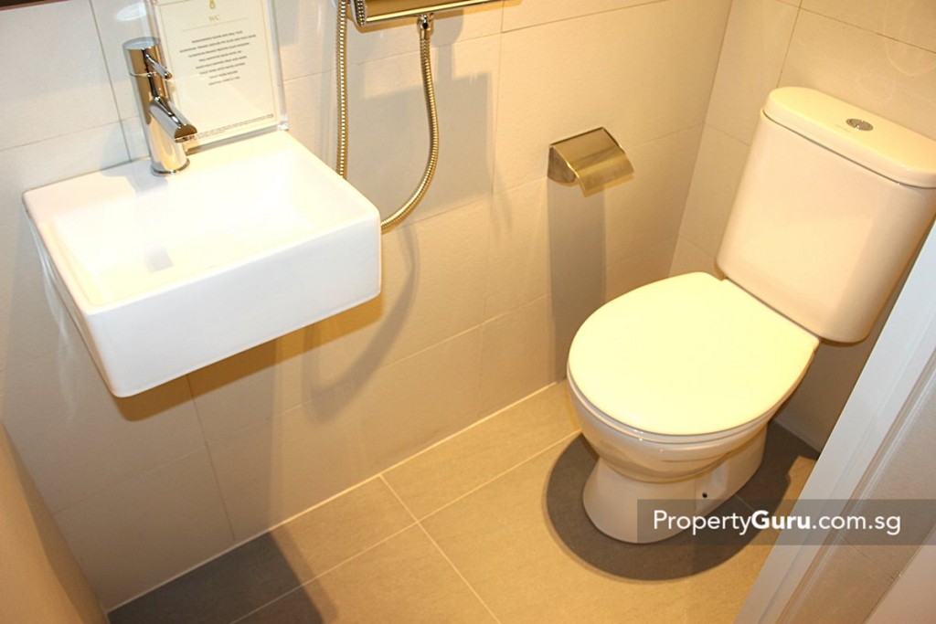 stars of kovan water closet