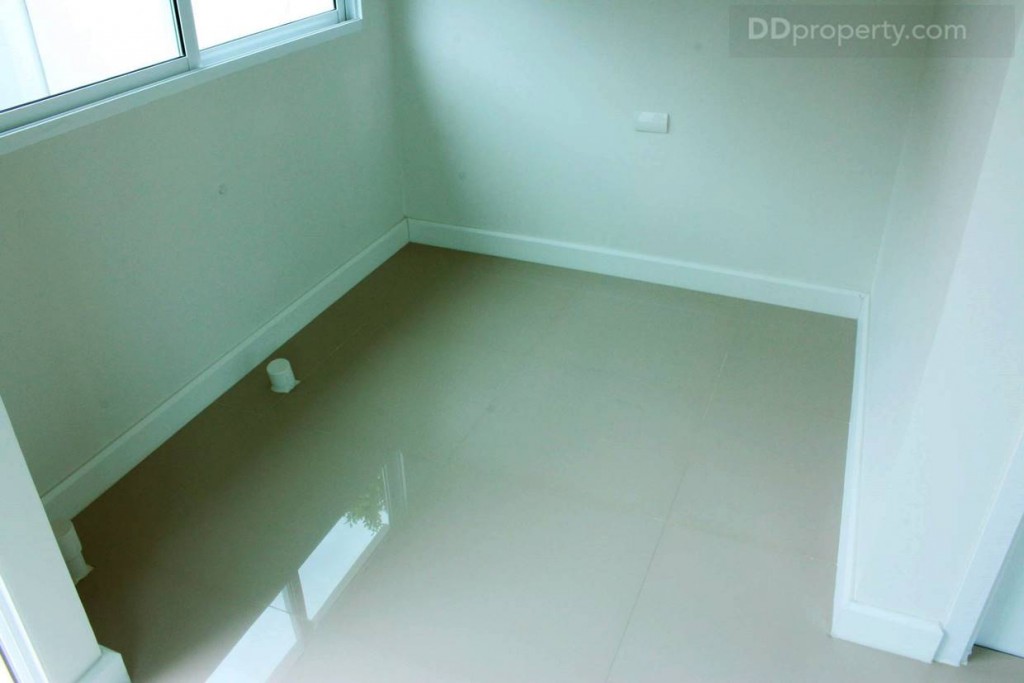 ห้องครัว มีพื้นที่ 1.5 x 2 เมตร โดยประมาณ