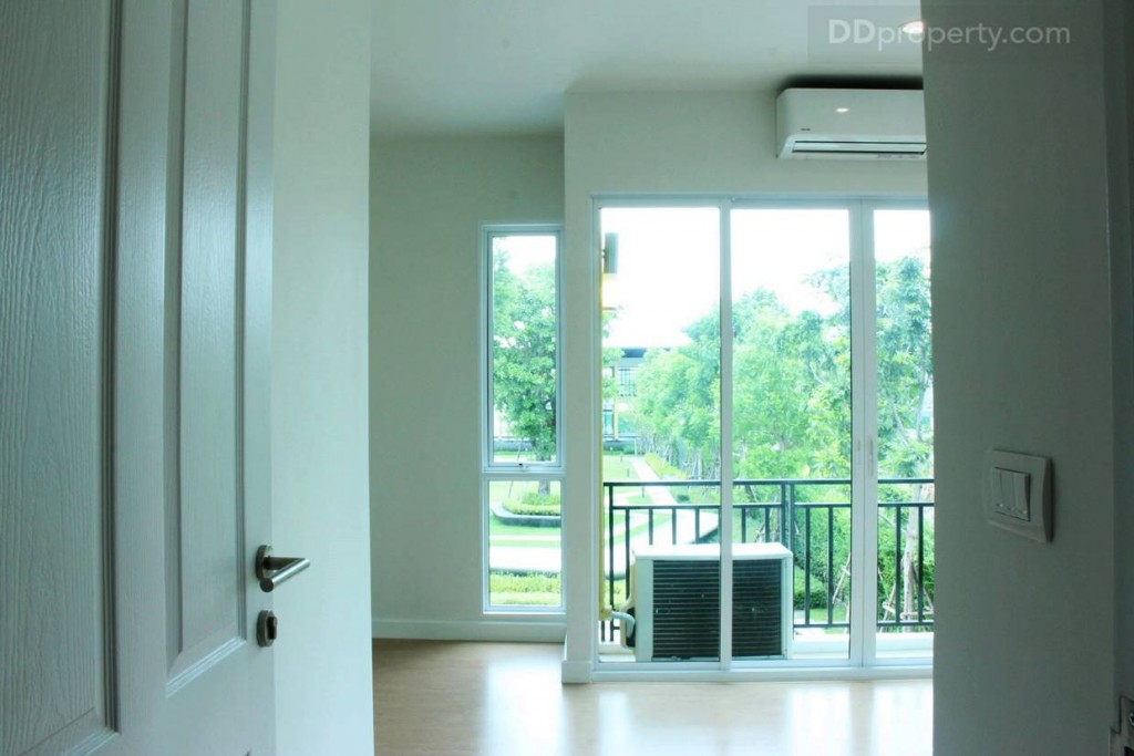 มุมมองภายในห้องนอน 2  