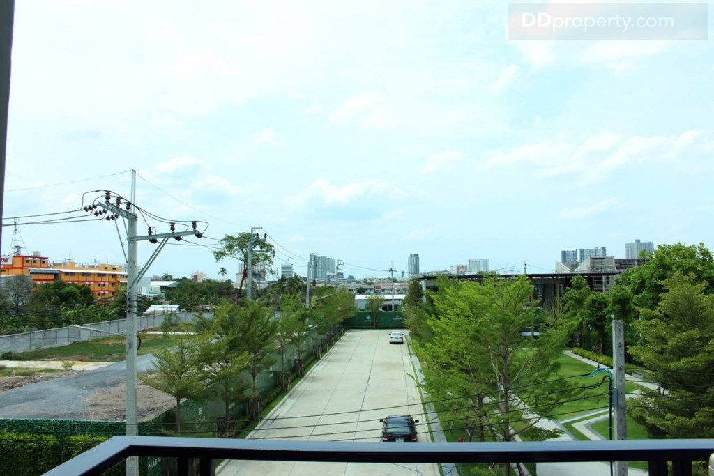 มุมมองจากระเบียงชั้น 3 