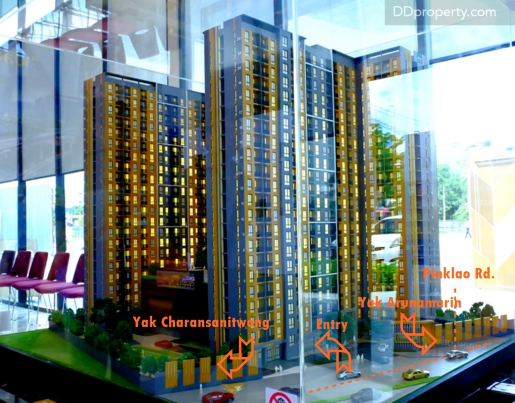 กรณีมาจากทางฝั่งสะพานปิ่นเกล้าต้องกลับรถก่อนถึงแยกจรัญฯเพื่อข้ามฝั่งมายังโครงการ