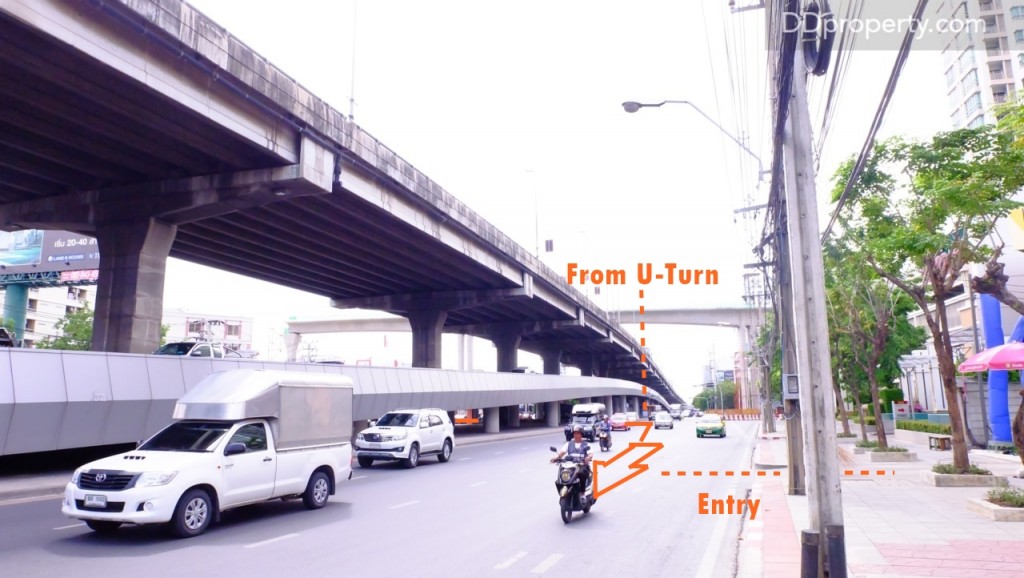 หลังจากกลับรถมาโครงการจะอยู่ทางซ้ายมือ