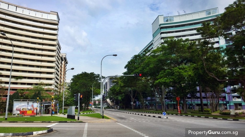 Sembawang Drive toward Parc Life from Sun Plaza