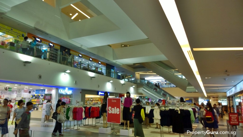 Sun Plaza interior