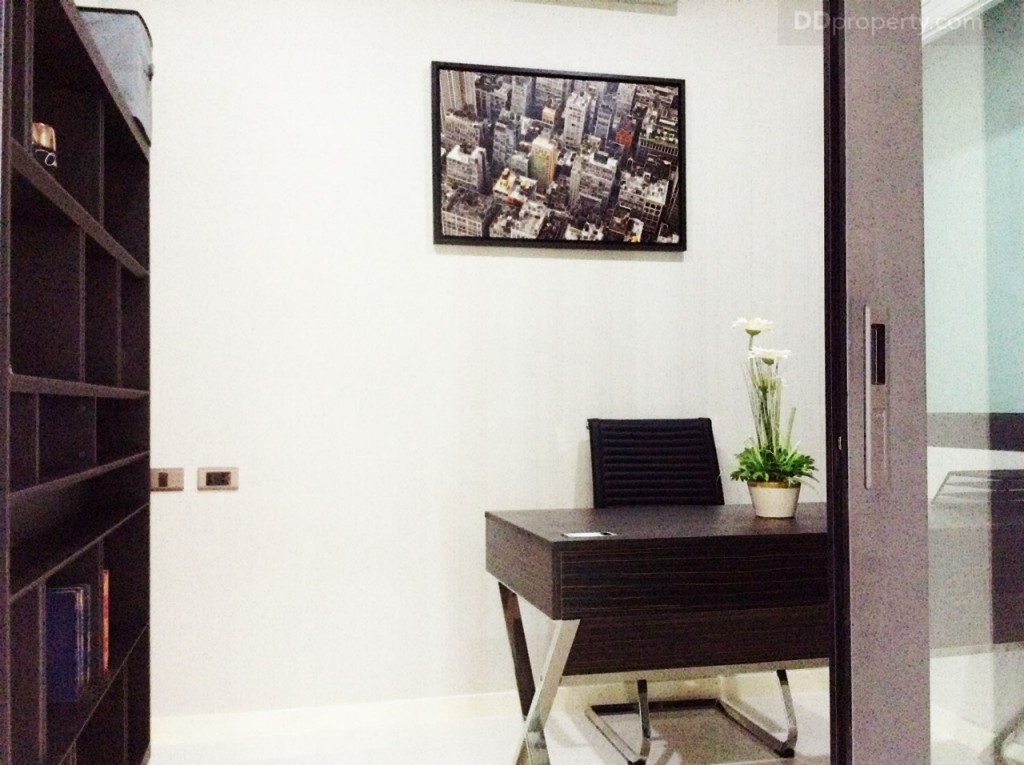 nc on green charmNc on Green Charm_67-046