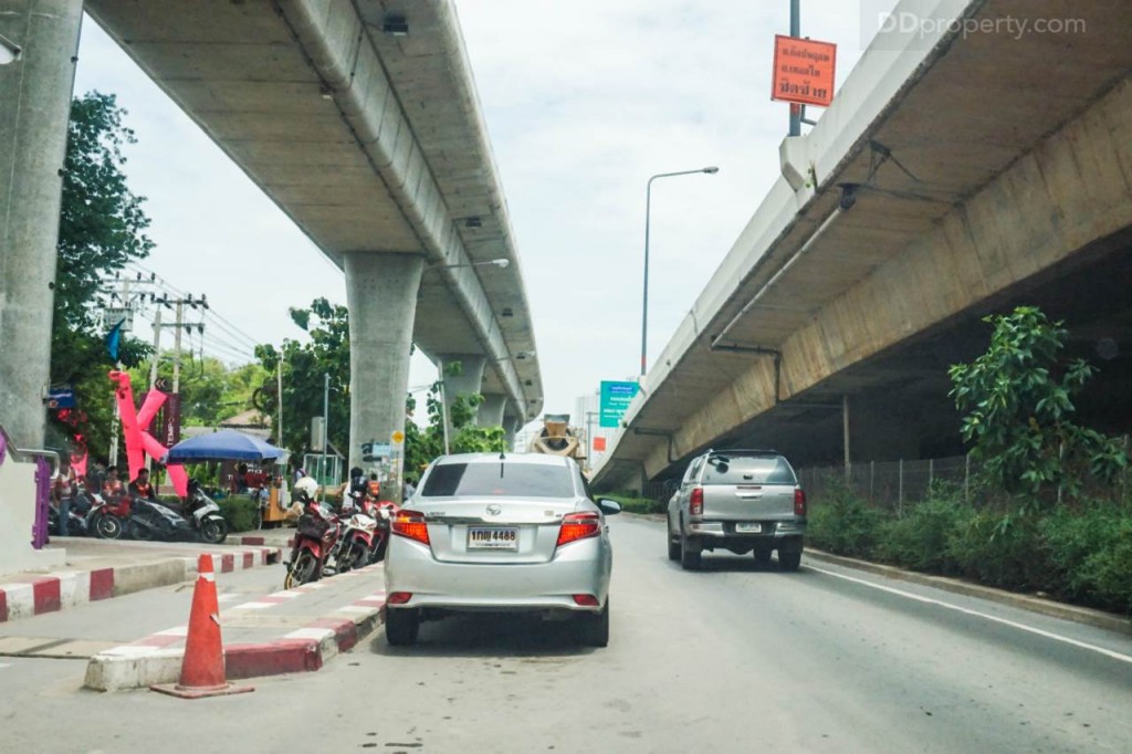 6 Tempo Grand Sathorn Wutthakard LocationDSC00408-011