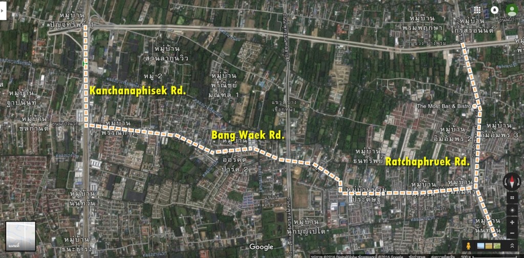 แต่ก่อนถนนลัดที่เชื่อม ถนนกาญจนาฯและราชพฤกษ์ คือ ถนนบางแวก ซึ่งมีช่องทางเดินรถเพียง 2 เลนสวนกัน ส่งผลให้การจราจรติดขัดอยู่บ่อยครั้ง