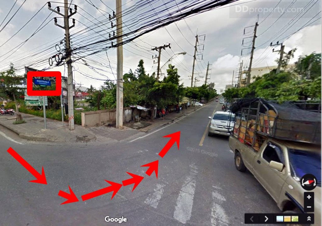 เมื่อเห็นป้ายถนนบางบอน 4 ให้เลี้ยวซ้ายแล้วตรงไปอีกประมาณ 300 เมตรก็จะถึงที่ตั้งโครงการอยู่ทางซ้ายมือ
