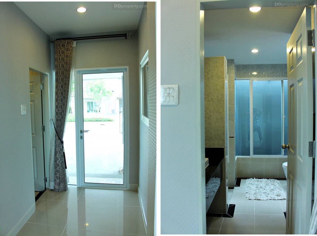 รูปซ้ายเป็นประตูทางเข้าจากจากบริเวณที่จอดรถ รูปขวาจะเป็นห้องน้ำ