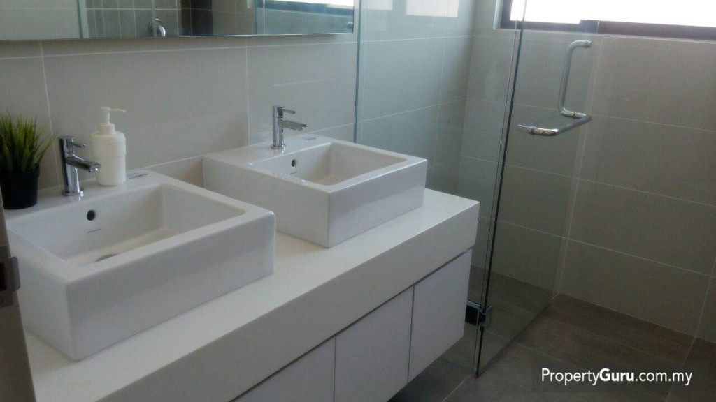 The Terresse Showroom Bathroom
