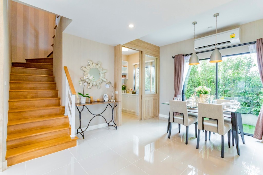 The Connect Rattanathibet_Ratchapruek_stairs