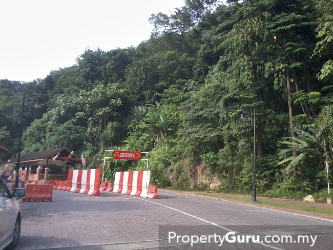 The site of Hampton Damansara is located near this guardhouse