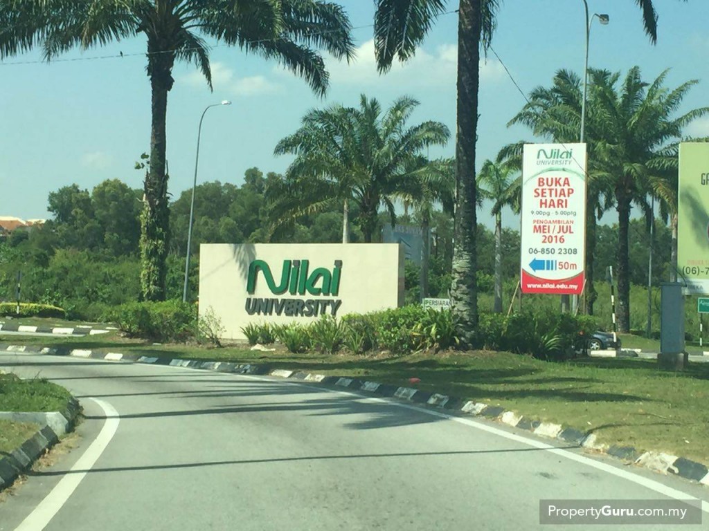 Lodge Residences University