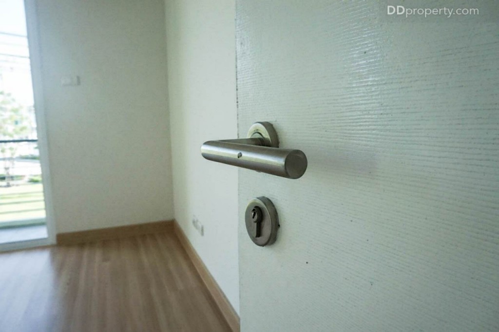 season valley srirachaTR the season valley sriracha Single Home TrDSC00229-028-006