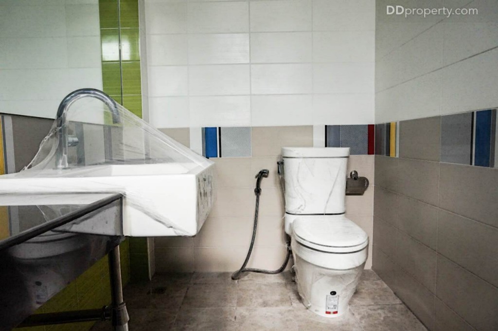 season valley srirachaTR the season valley sriracha Single Home TrDSC00239-036-014