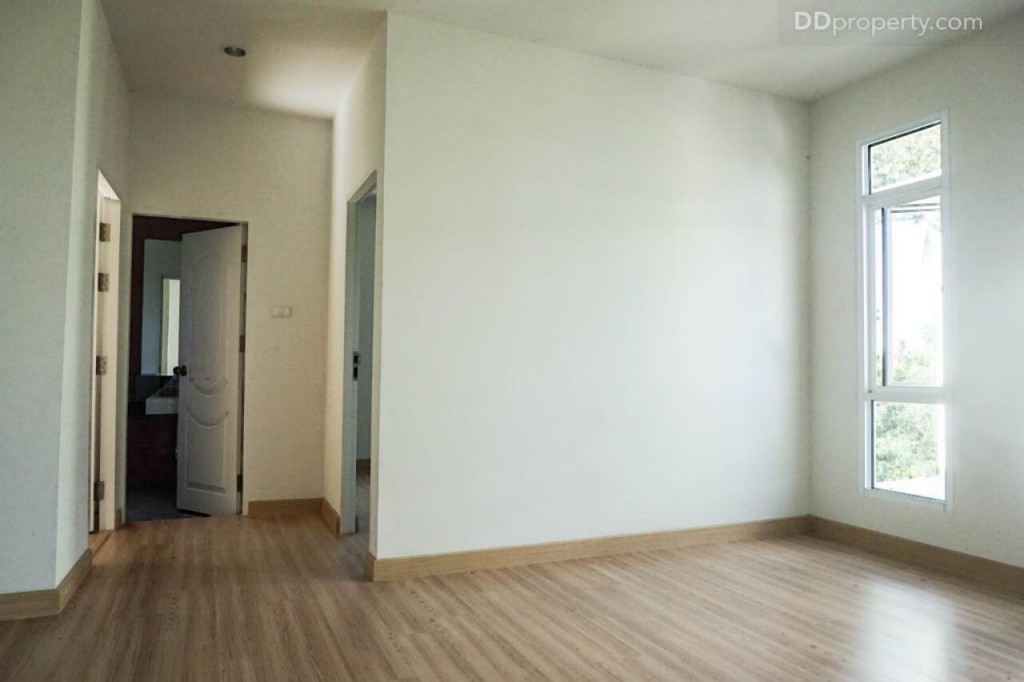 season valley srirachaTR the season valley sriracha Single Home TrDSC00244-039-017