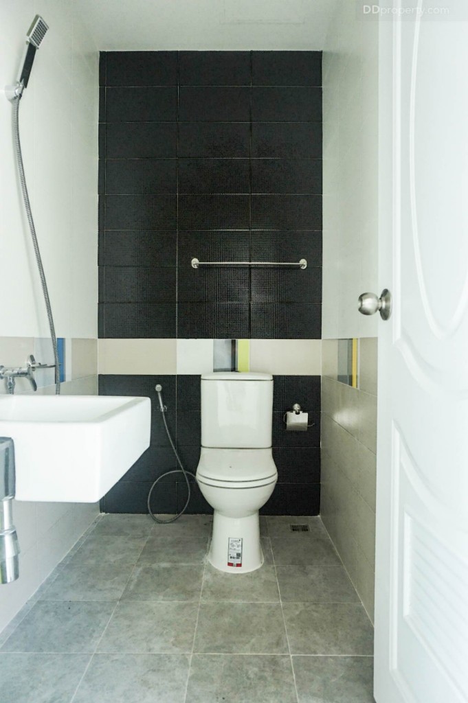 season valley thhhhthe season valley sriracha Town House TrDSC00164-012-008