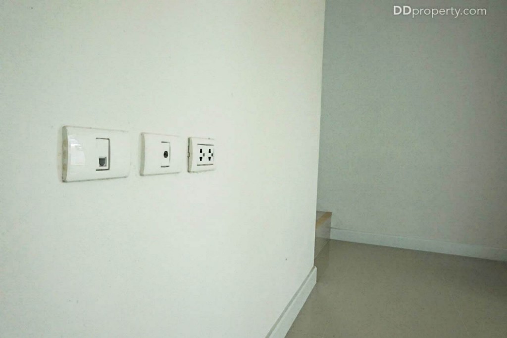 season valley thhhhthe season valley sriracha Town House TrDSC00167-014-009