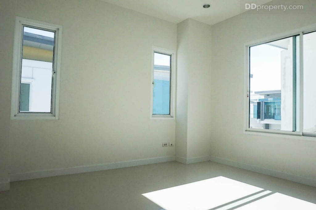 season valley thhhhthe season valley sriracha Town House TrDSC00178-023-016