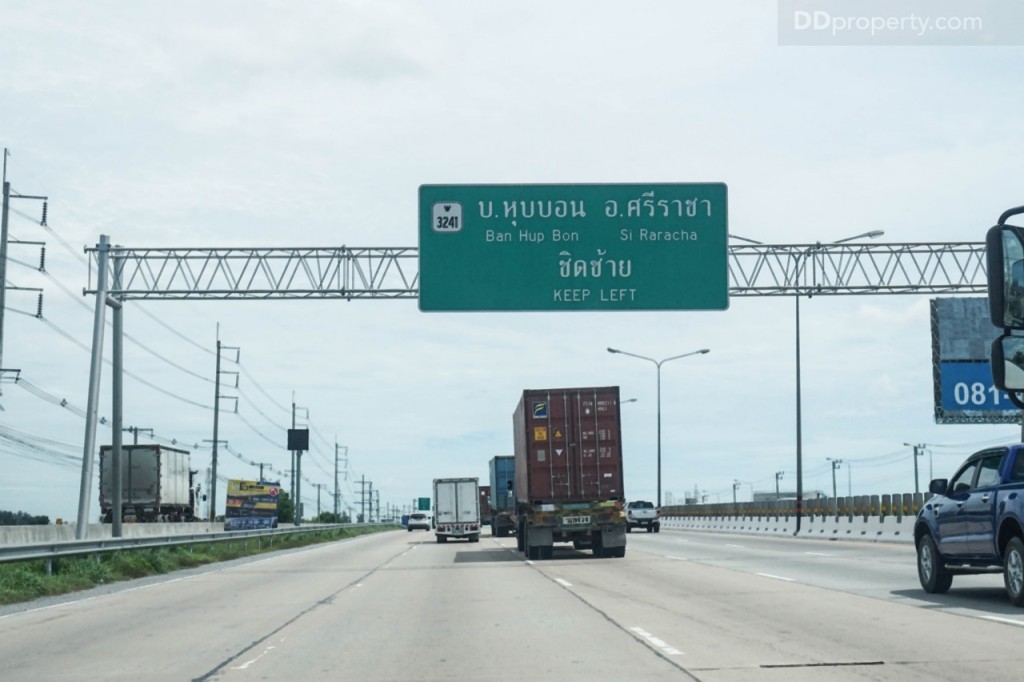 the season valley sriracha LocationDSC09952-008