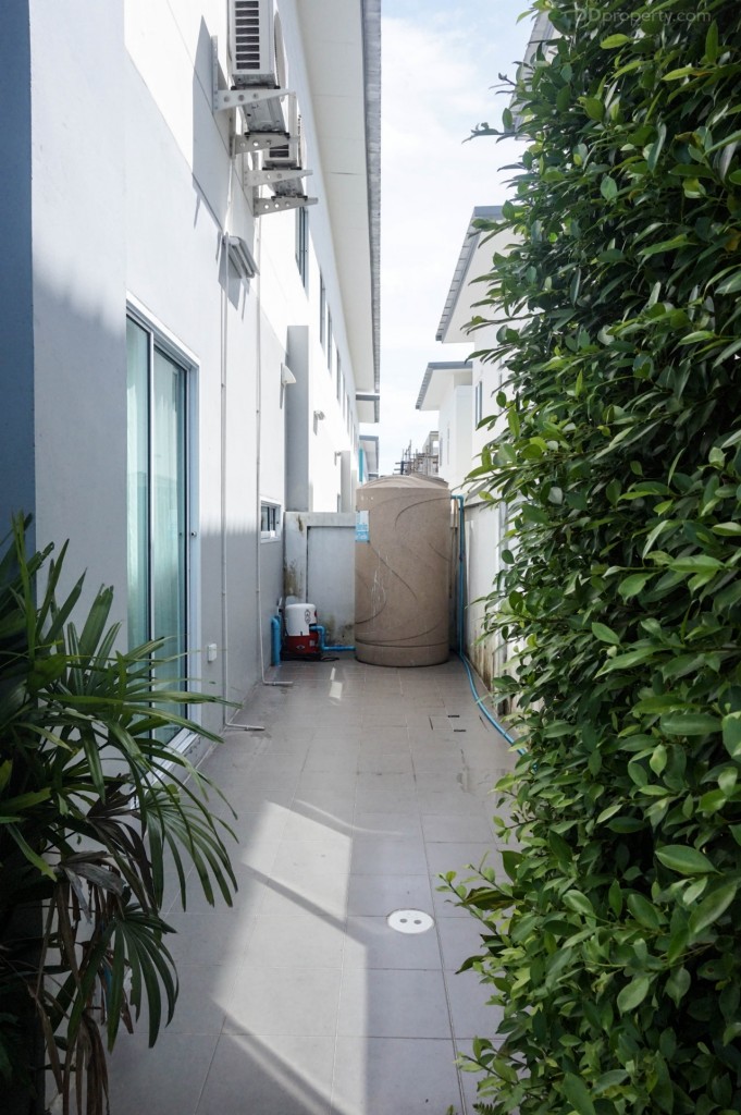 the season valley sriracha Town Home ex7 DSC09998-007