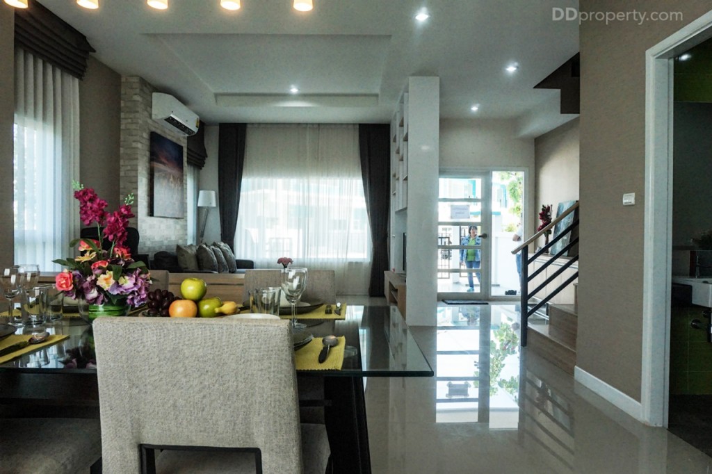 the season valley sriracha Town Home exDSC00001-009