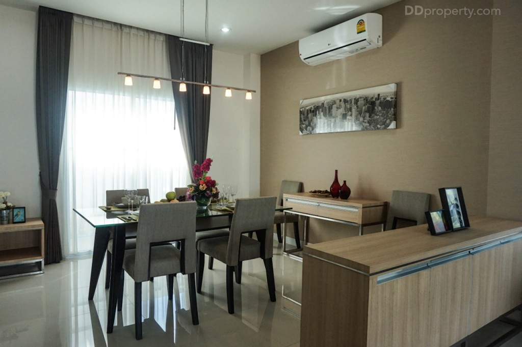 the season valley sriracha Town Home exDSC00013-015