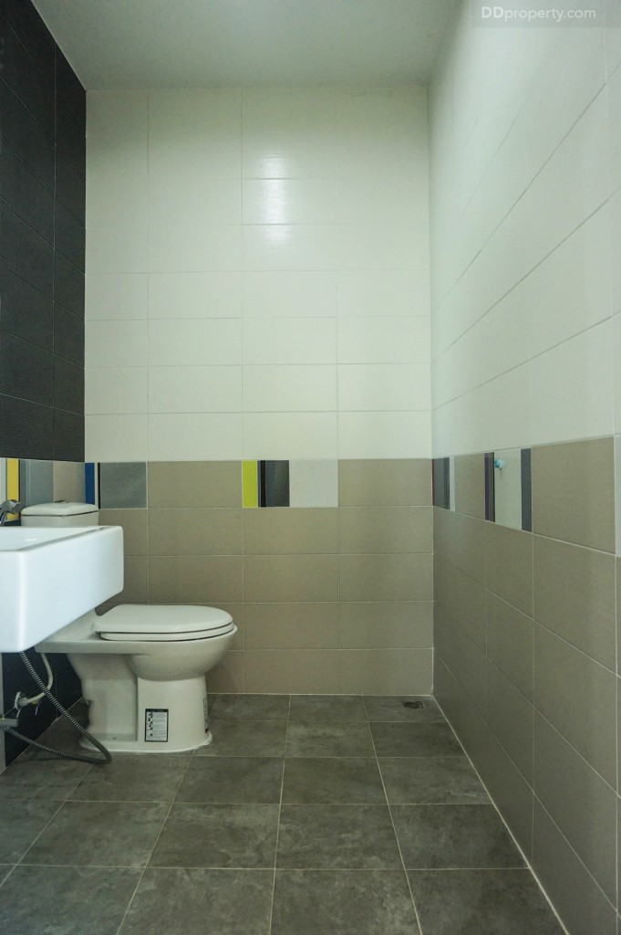 the season valley sriracha Town Home exDSC00023-024