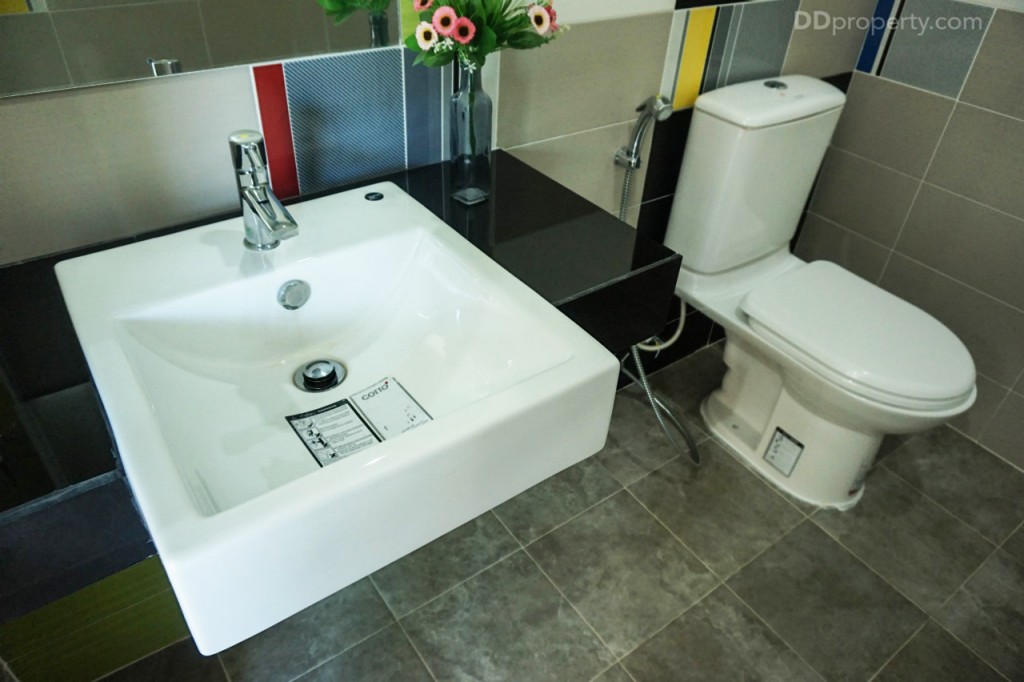 the season valley sriracha Town Home exDSC00024-025