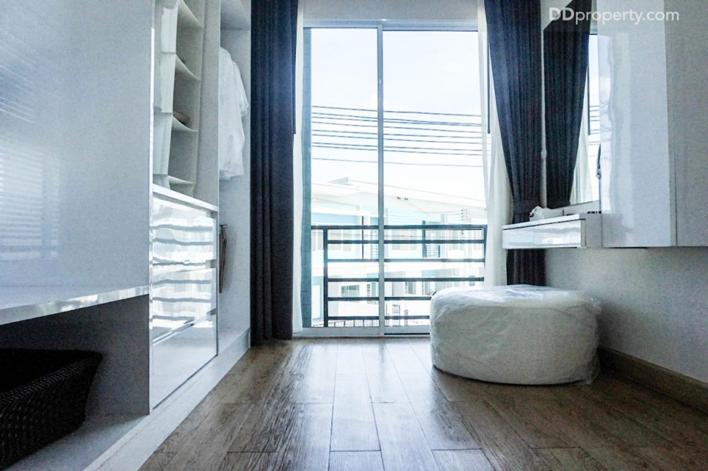 the season valley sriracha Town Home exDSC00068-050 edit