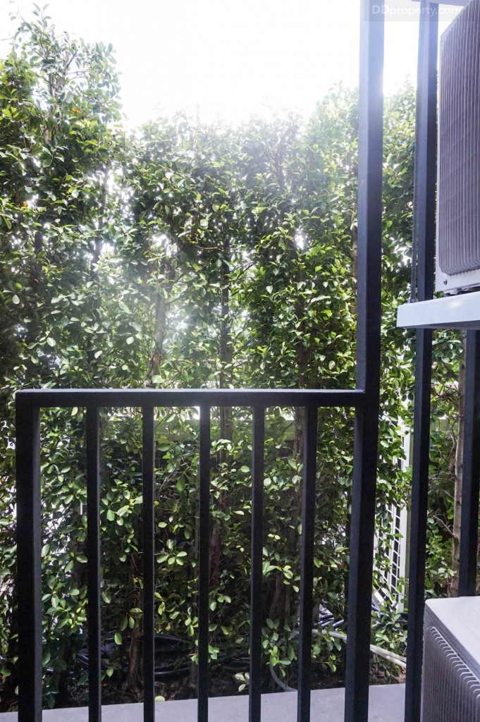 26 The Base Garden Rama9 Two bedDSC00900-035