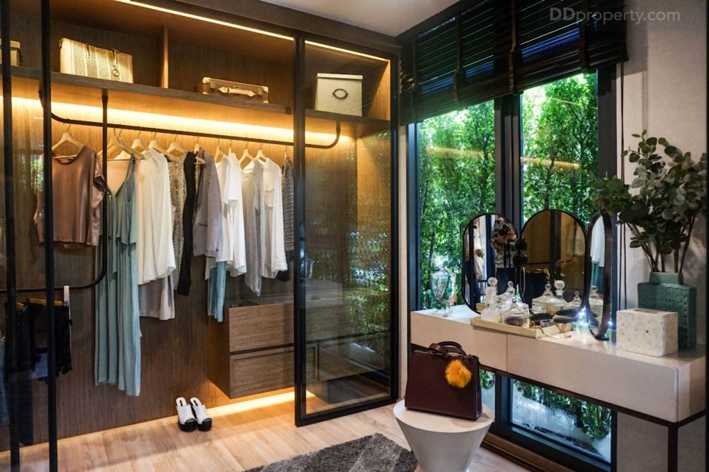 36 he Base Garden Rama9 Two bedDSC00906-041