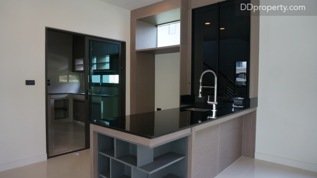 Setthasiri Pinklao - Kanchana