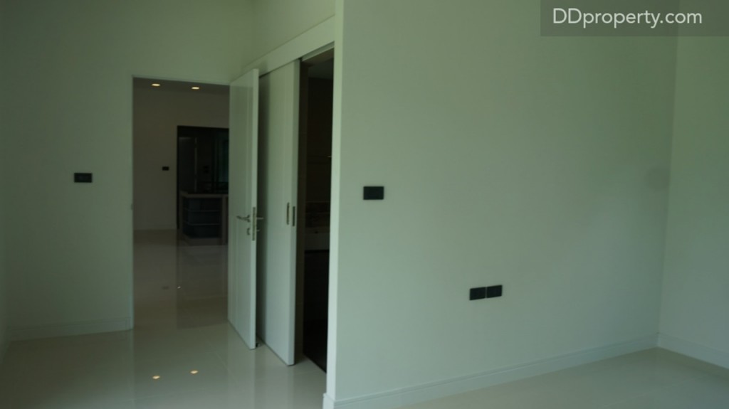 Setthasiri Pinklao - Kanchana