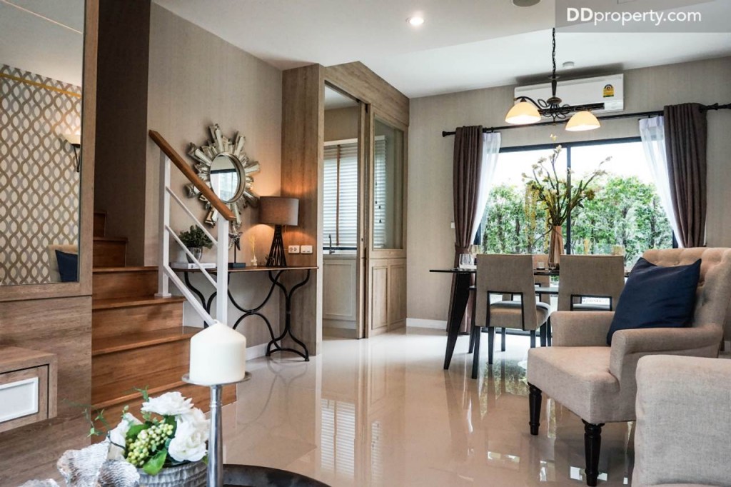 The connect Suvarnabhumi 3 1 carDSC01103-009