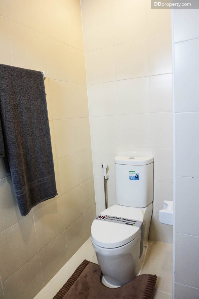 The connect Suvarnabhumi 3 1 carDSC01125-030