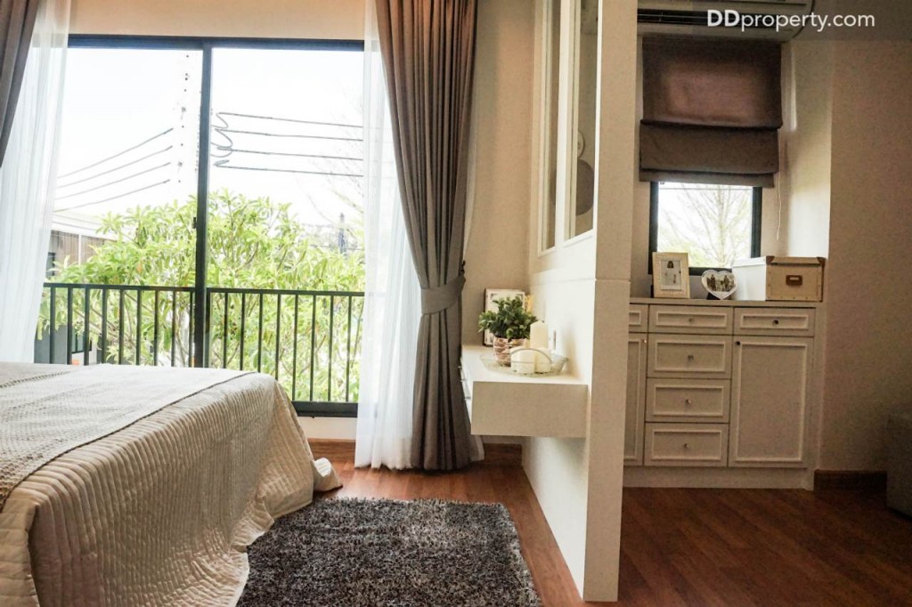 The connect Suvarnabhumi 3 1 carDSC01126-031