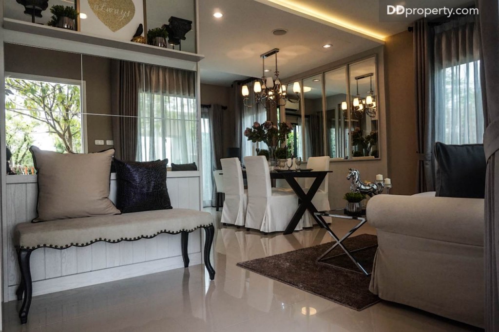 The connect Suvarnabhumi 3 2 carDSC01002-005