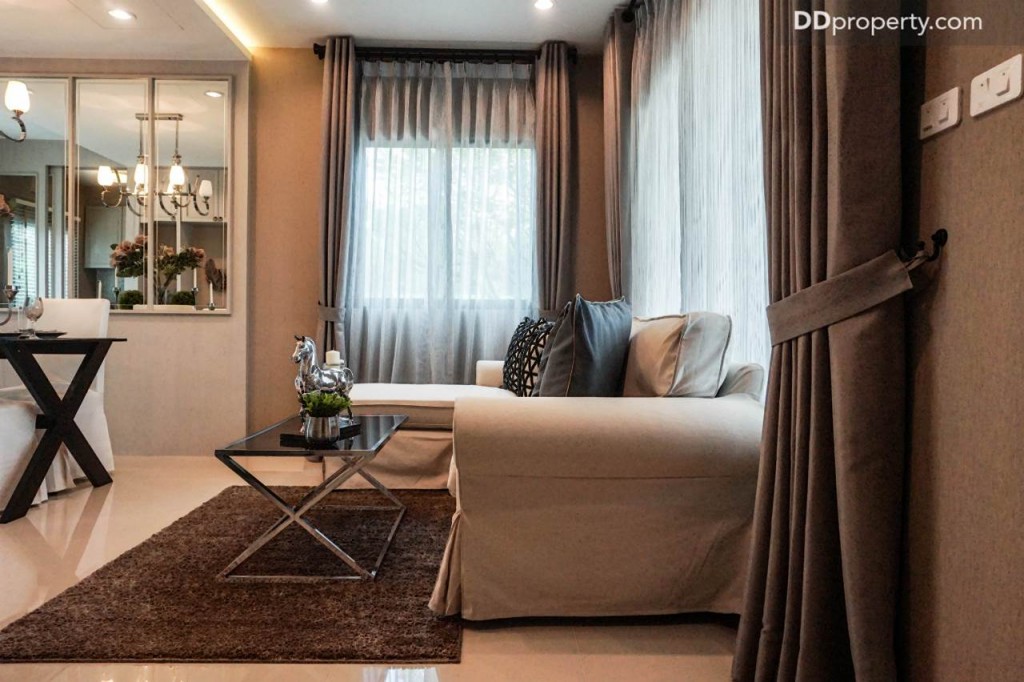 The connect Suvarnabhumi 3 2 carDSC01005-007