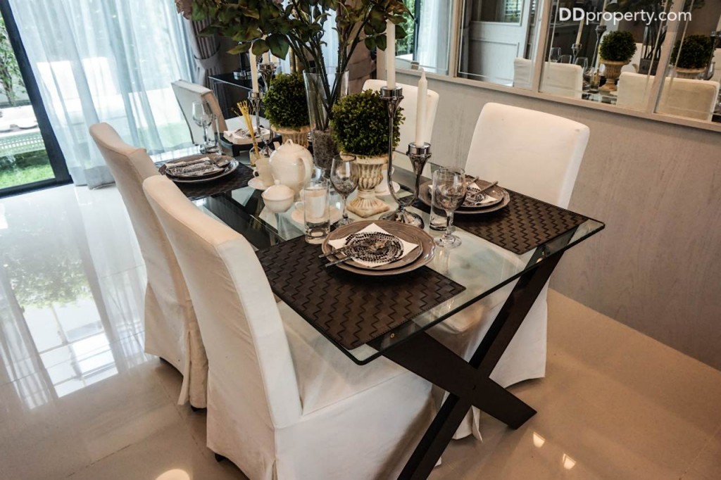 The connect Suvarnabhumi 3 2 carDSC01009-011