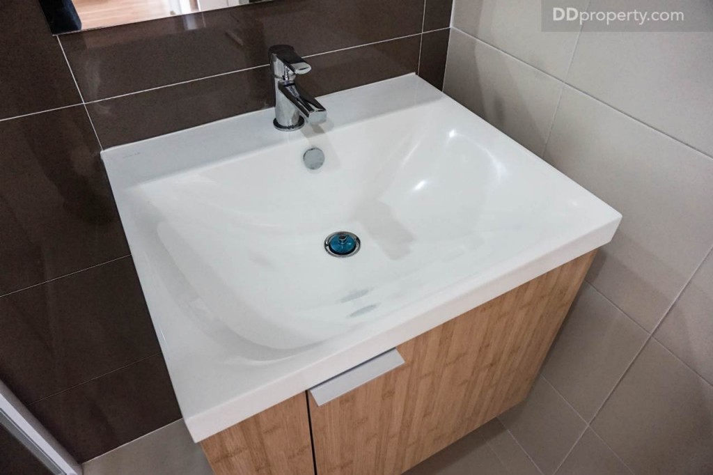 The connect Suvarnabhumi 3 true 1 carDSC01153-016