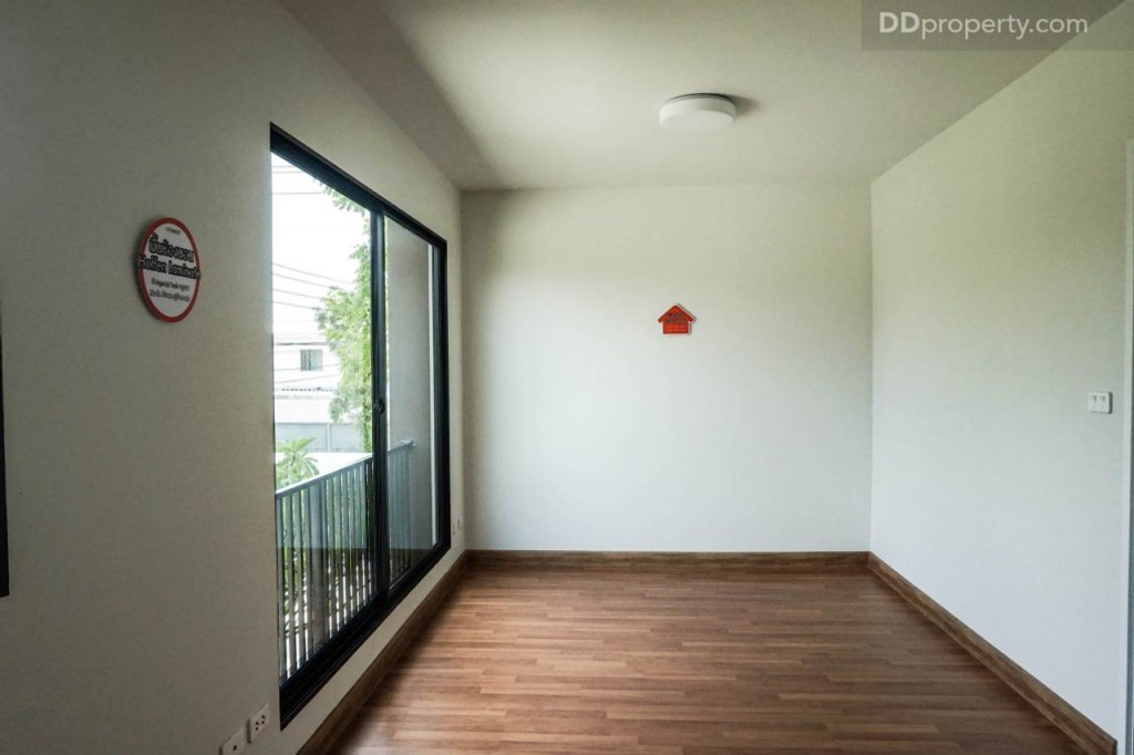 The connect Suvarnabhumi 3 true 1 carDSC01155-018