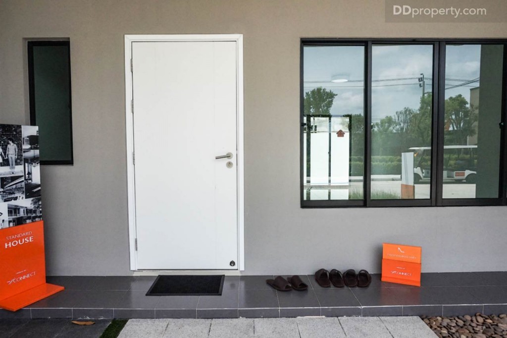 The connect Suvarnabhumi 3 true 2 carDSC01067-002