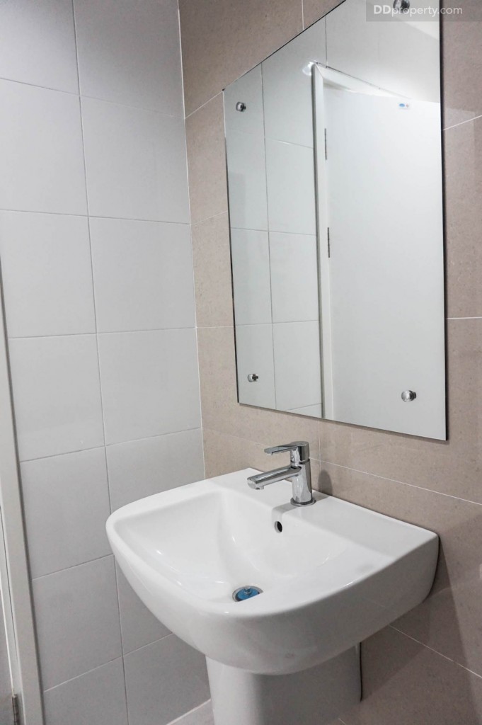 The connect Suvarnabhumi 3 true 2 carDSC01076-009