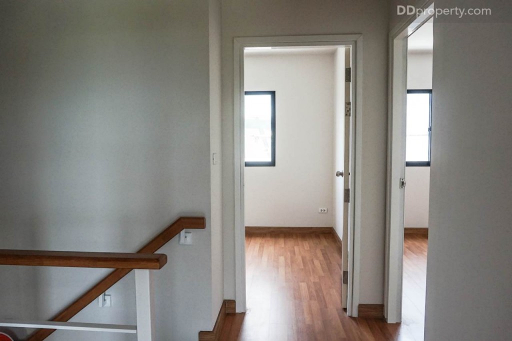 The connect Suvarnabhumi 3 true 2 carDSC01081-012