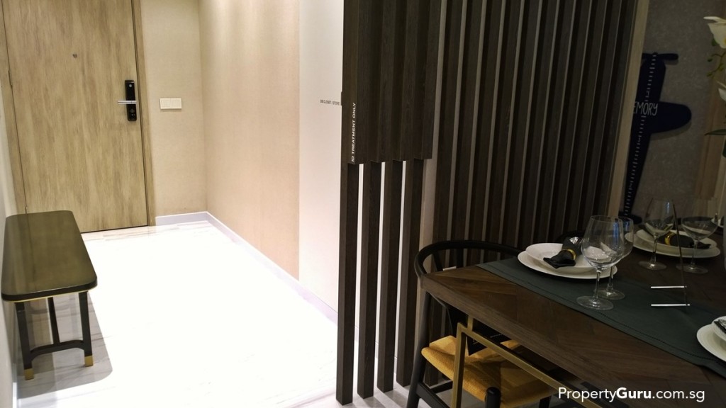 3BR welcome area and main door