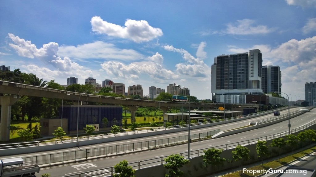 Highway and LRT to Junction 10