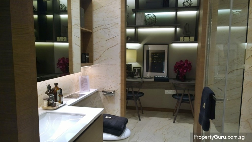 1BR bathroom to study room