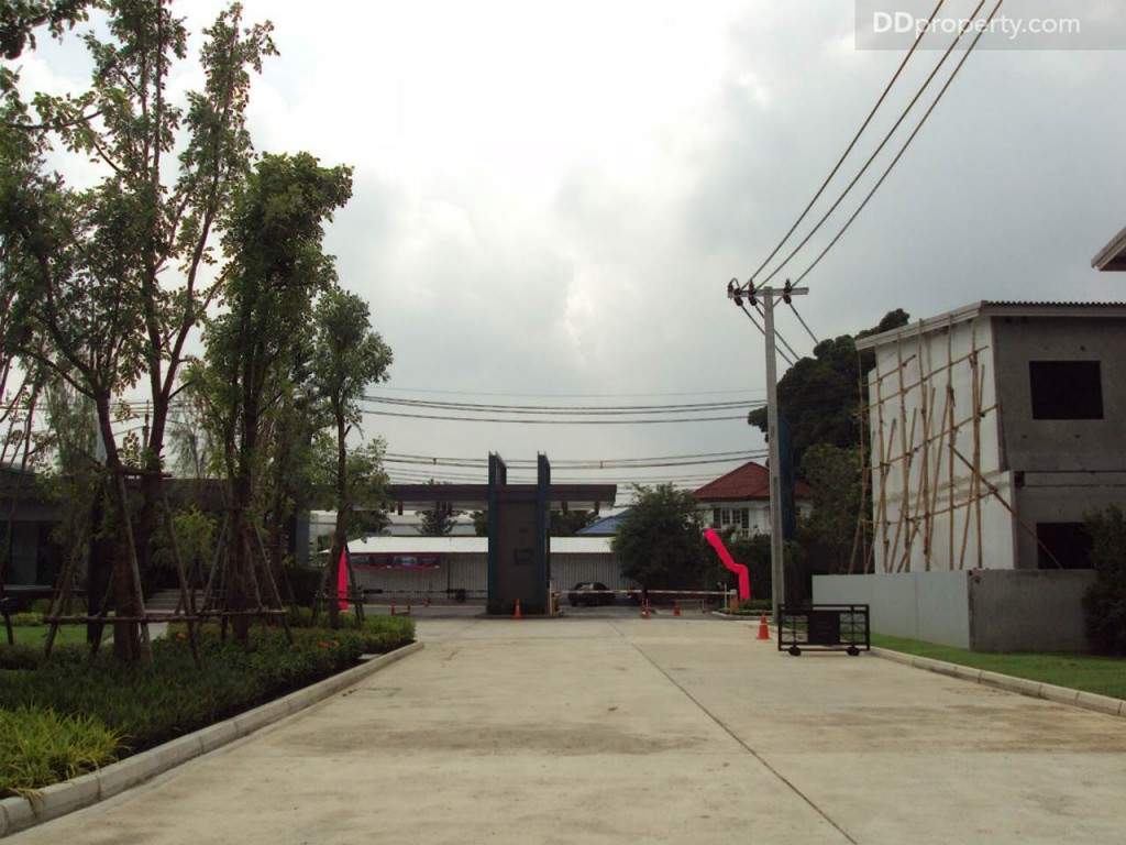 Siri Place TownhomeSiri Place Tiwanon 32-025