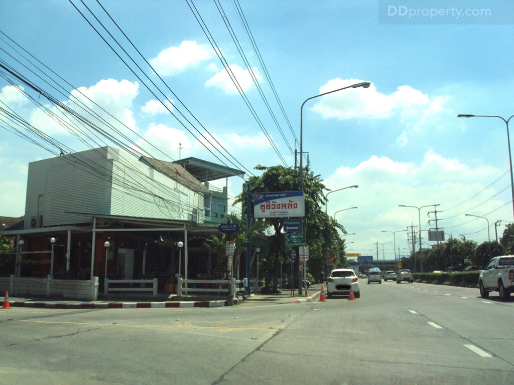 The Crystal Bliss at Rattanathibet 10-007